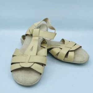 BEACON PURE COMFORT Women Brown Leather Rubber Sole Sandal SZ 7.5W